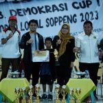 Bupati Resmi Tutup Turnamen Badminton PB Demokrasi