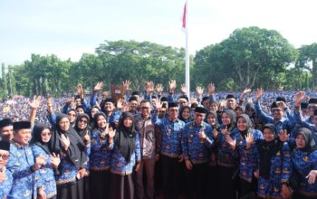 Pemkab Soppeng Gelar Penyerahan SK Pengangkatan PPPK Paruh Waktu Tahun 2025