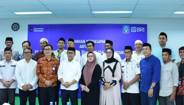 Bupati Soppeng Saksikan MOU Antara BRI dan Pemerintah Desa