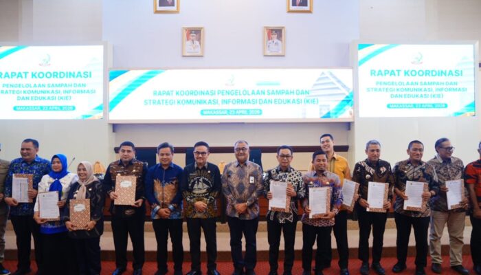 Dukung Kebijakan Pusat, Bupati Soppeng Teken MOU