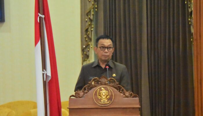 Bupati Soppeng Serahkan Ranperda APBD 2025